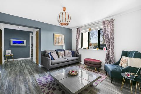 69 Long Road, Comberton, Cambridge, CB23 7DG