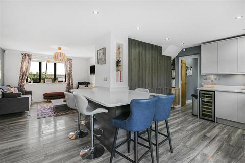 69 Long Road, Comberton, Cambridge, CB23 7DG