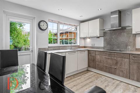 2 bedroom house for sale, Forest Road, Loughton IG10