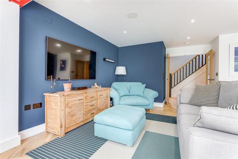 15 Beeches Close, Saffron Walden, CB11 4BU