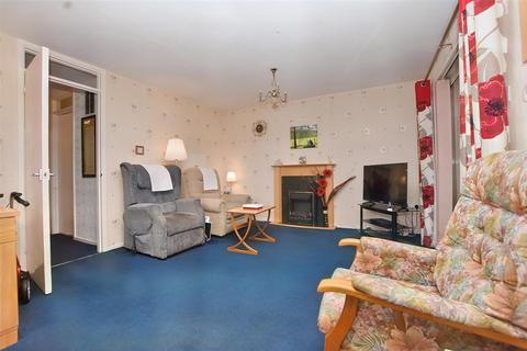 1 Badlesmere Road, Eastbourne, BN22 8TL