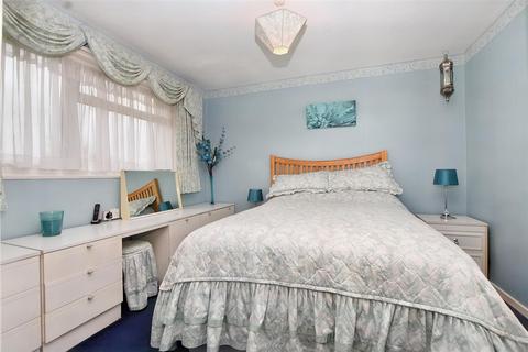 1 Badlesmere Road, Eastbourne, BN22 8TL