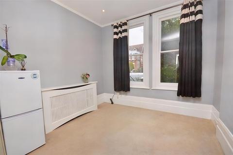 1 bedroom flat for sale, Enys Road, Eastbourne