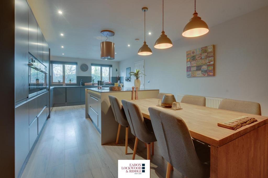 Kitchen Breakfast Room