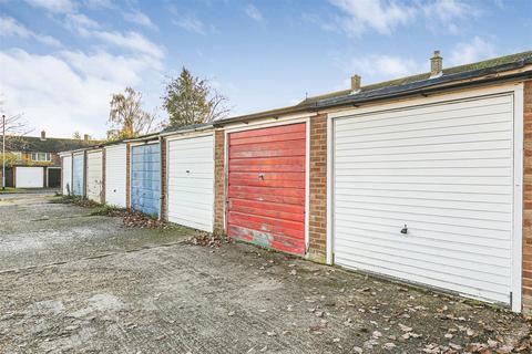 35 Foxs Way, Comberton, Cambridge, CB23 7DL