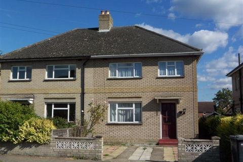 6 bedroom end of terrace house to rent, Elmbank Avenue, Englefield Green TW20