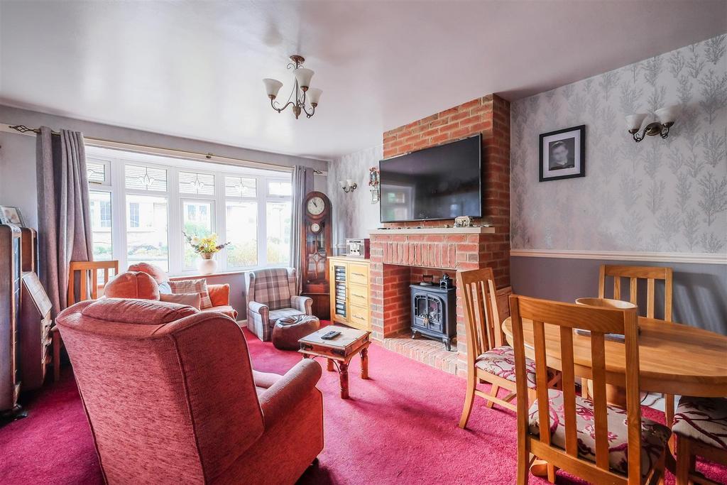 Meadow Green, Linthwaite, Huddersfield, HD7 2 bed semidetached