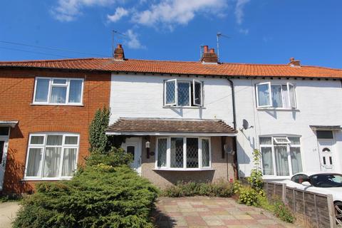 3 bedroom terraced house to rent, Willson Road, Egham TW20