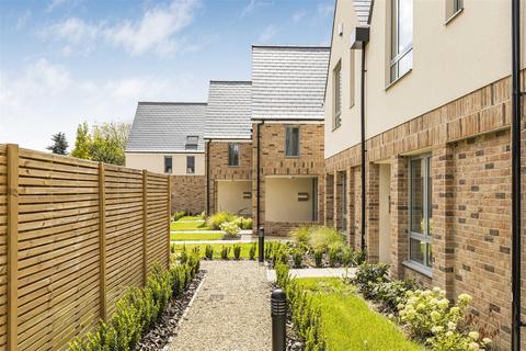 3 bedroom end of terrace house for sale, Old English Close, Cambridge CB22