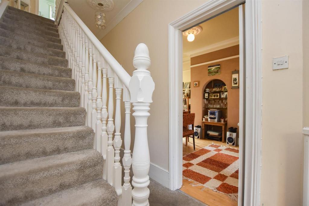 Hallway/dining room
