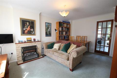 33 Buckthorn, Ely, CB7 4TN