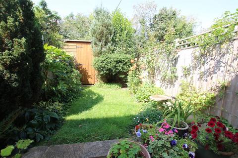 33 Buckthorn, Ely, CB7 4TN