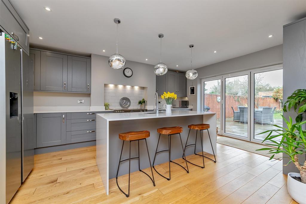 Laburnum Grove, St. Albans 5 bed semidetached house for sale £1,175,000