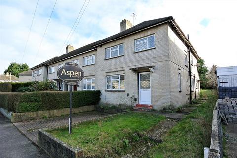 6 bedroom end of terrace house to rent, Beechtree Avenue, Egham TW20