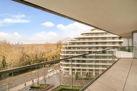 1 bedroom apartment for sale, Camellia House, Vista Chelsea Bridge, London