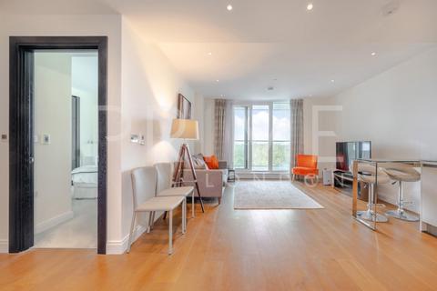 1 bedroom apartment for sale, Camellia House, Vista Chelsea Bridge Wharf, London