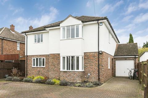 30 Hinton Way, Great Shelford, Cambridge, CB22 5BB