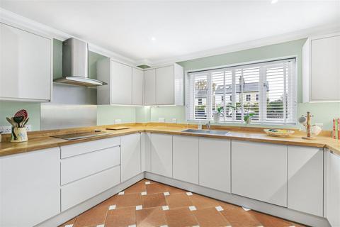 30 Hinton Way, Great Shelford, Cambridge, CB22 5BB