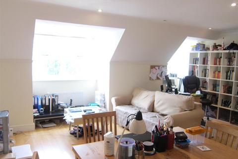 1 bedroom flat to rent, St Judes Road, Englefield Green TW20