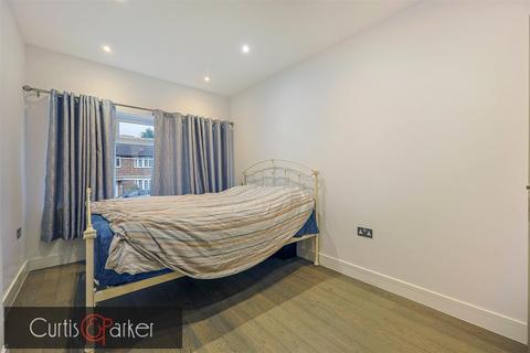 75 Ashbourne Road, London, W5 3DH