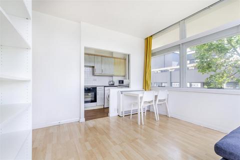 2 bedroom flat for sale, Metro Central Heights, 119 Newington Causeway, London