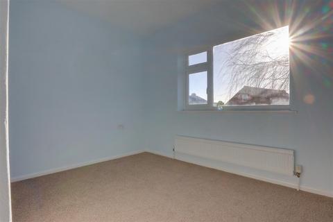4, Pondtail Lodge Frinton Road, Kirby Cross, Frinton-on-sea, CO13 0LF