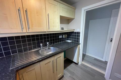 2 bedroom flat to rent - Birks View, Bridgend, Aberfeldy