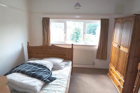 5 bedroom end of terrace house to rent, Beechtree Avenue, Egham TW20