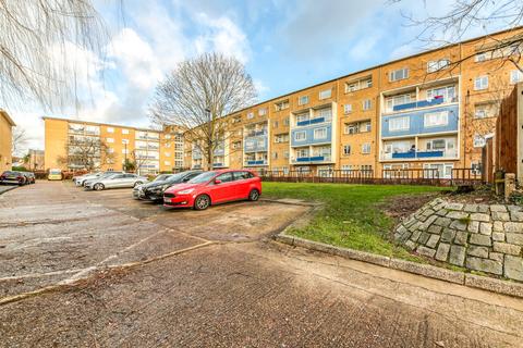 1 bedroom flat for sale, Bromley Road, London, SE6