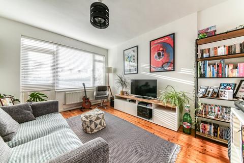 1 bedroom flat for sale, Bromley Road, London, SE6