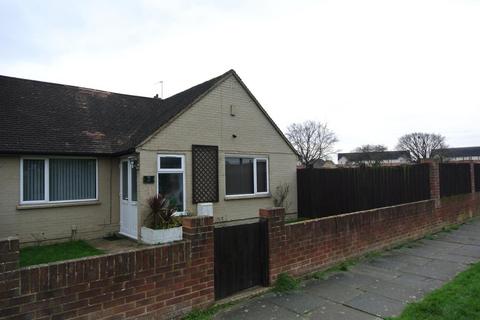 2 bedroom semi-detached bungalow for sale - Elsinore Avenue, Stanwell TW19