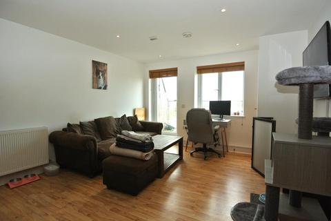 2 bedroom flat for sale, West Plaza, Town Lane, Staines-Upon-Thames TW19