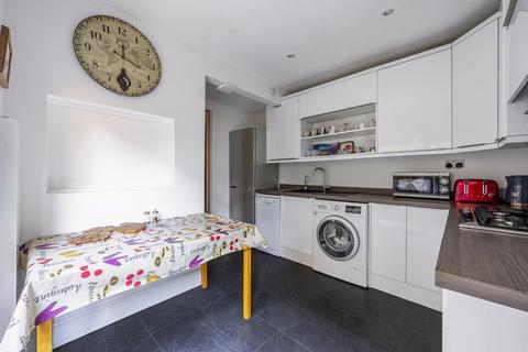 2 bedroom ground floor flat for sale, Haven Lane, Ealing, W5
