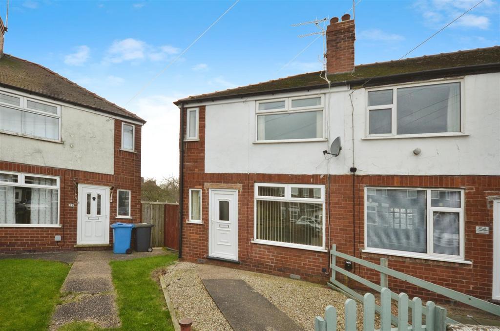 Hamlyn Drive, Hull 2 bed terraced house £95,000