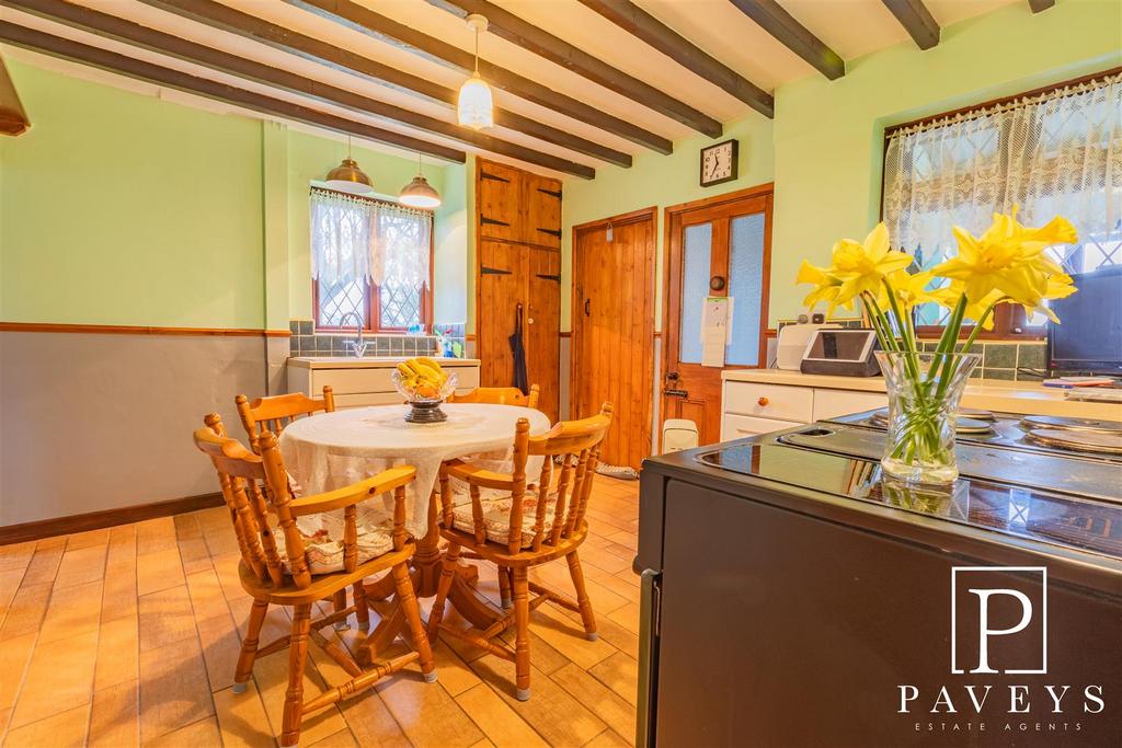 Kitchen breakfast room