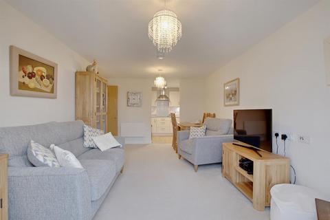 2 bedroom apartment for sale, Kingfisher Court, South Street, Taunton