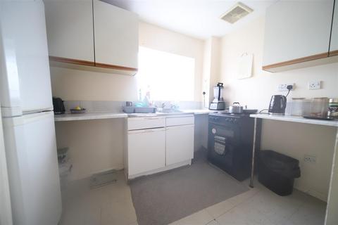 1 bedroom flat for sale, Bunting Close, London