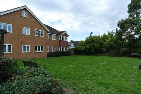 2 bedroom flat for sale, Staines Road West, Ashford TW15