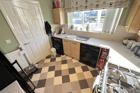 17 Fairview Place, Wirral, CH61 6AA