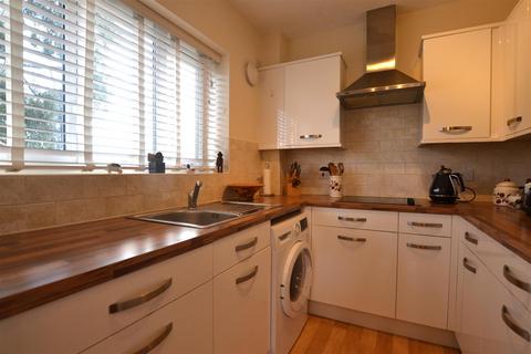 1 bedroom apartment for sale, Branksomewood Road, Fleet GU51