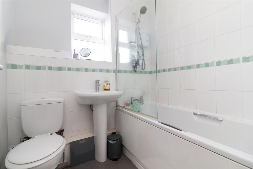 Bathroom.jpg