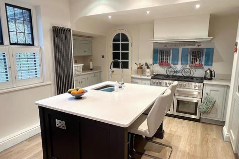 36 Walsall Road, Four Oaks, Sutton Coldfield, B74 4QR