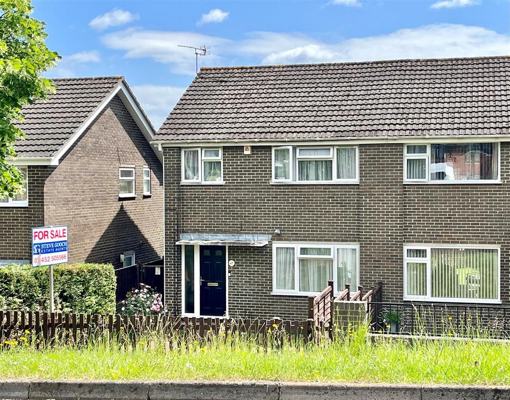 Eagle Way, Gloucester GL4 3 bed semidetached house for sale £240,000