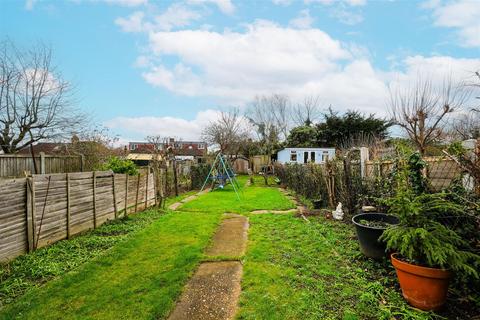 3 bedroom terraced house for sale, Buckhurst Way, Buckhurst Hill
