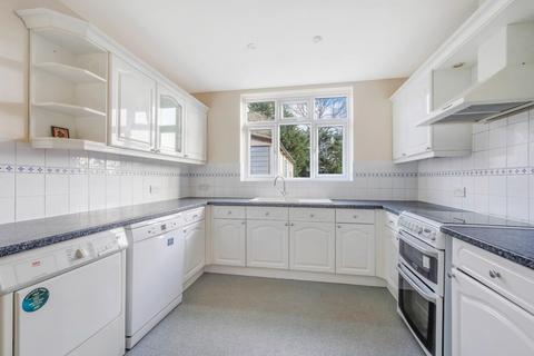 28 Gayfere Road, Stoneleigh, Epsom, KT17 2JX