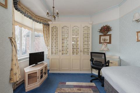 5 The Drive, Epsom, KT19 0AR