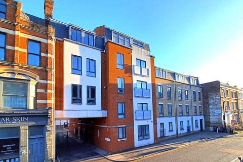 1 bedroom apartment for sale, High Street, Rochester