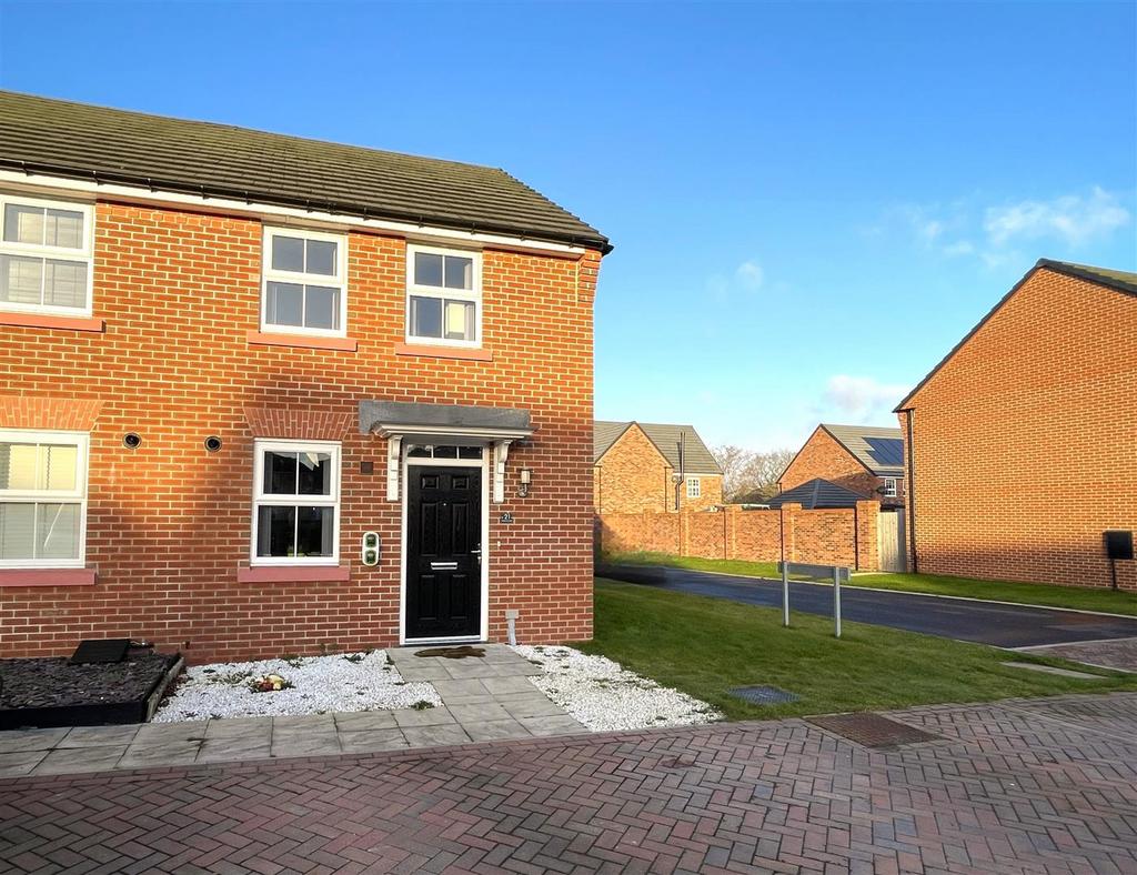 Redwood Way, Somerford, Congleton 2 bed end of terrace house for sale
