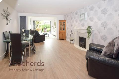 28 Waltham Gate, Waltham Cross, EN8 0XN
