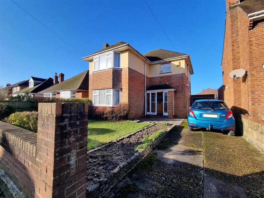 Cranbrook Road, Poole BH12 3 bed detached house for sale £359,950